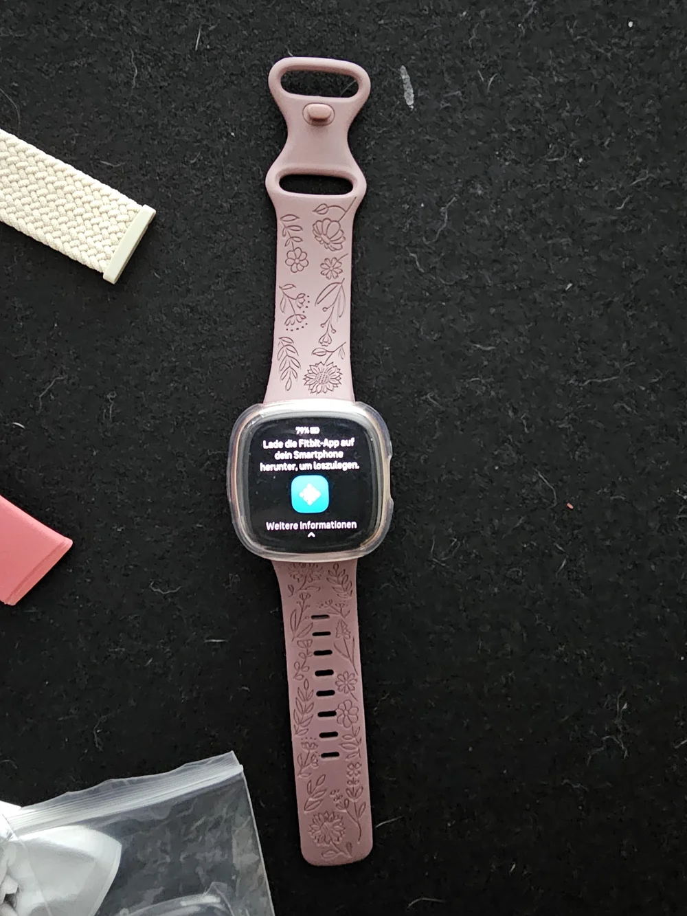 Fitbit Versa 4 Pink Sand /Rose Gold